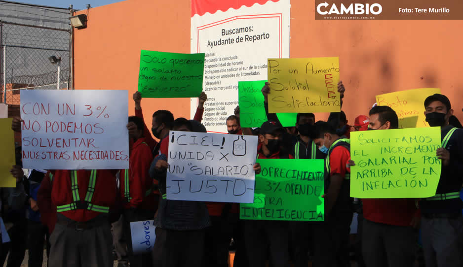 200 obreros poblanos doblan a Coca-Cola: logran histórico 7.2% de aumento salarial (FOTOS Y VIDEO)