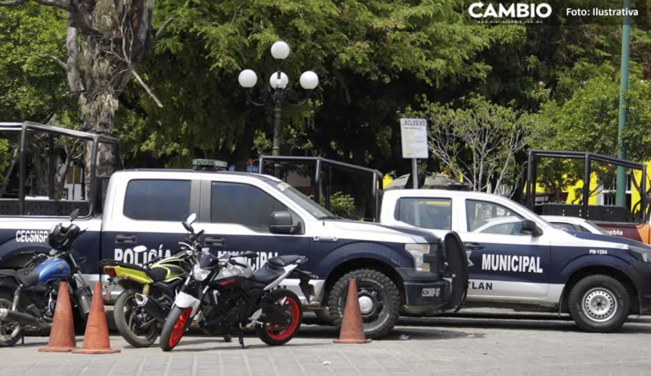Vinculan a proceso a 24 policías de Acatlán por usurpación de funciones