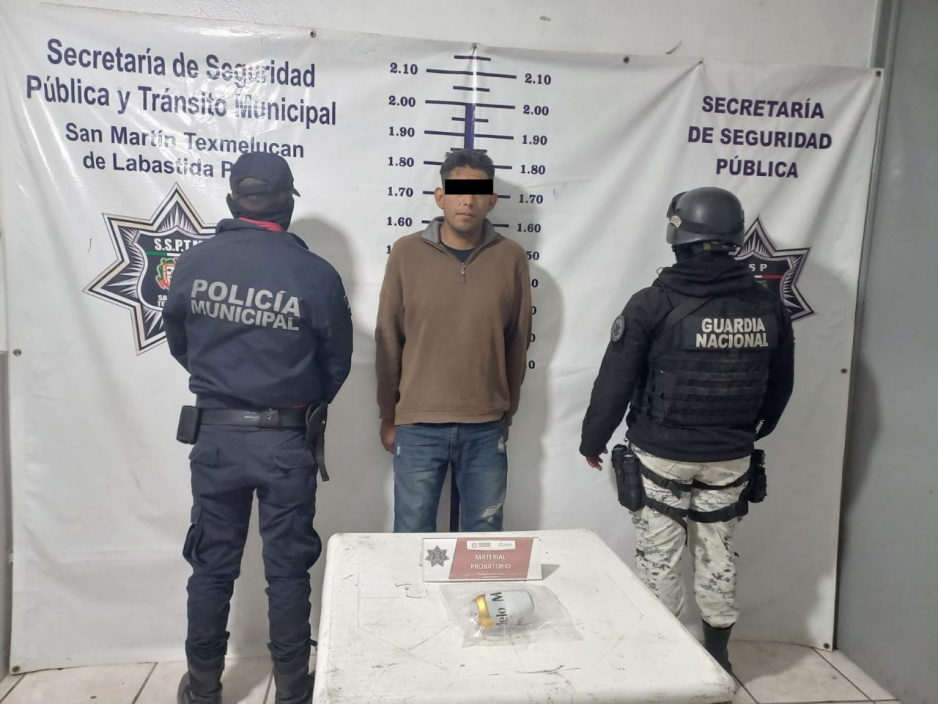 Policía de Texmelucan y GN recuperan camionera robada en Moyotzingo