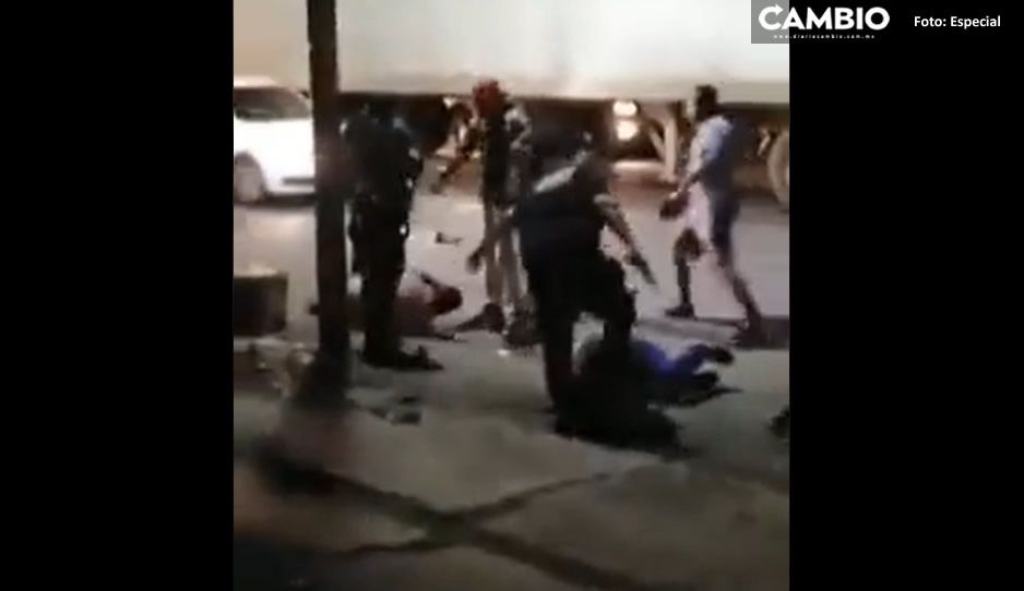VIDEO: Pasajeros dan la golpiza de su vida a ladrones en la México-Texcoco