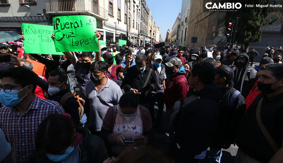 Ambulantes sí se manifestarán; Lalo no les devuelve sus espacios para vender (VIDEO)