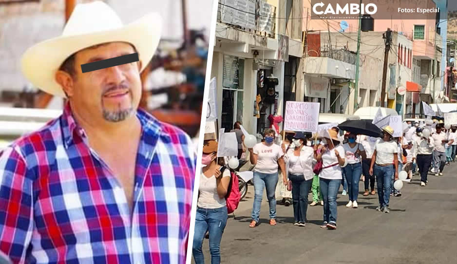 Burócratas de Acatlán acusan que los amenazaron para obligarlos a respaldar al edil Arturo Cajica