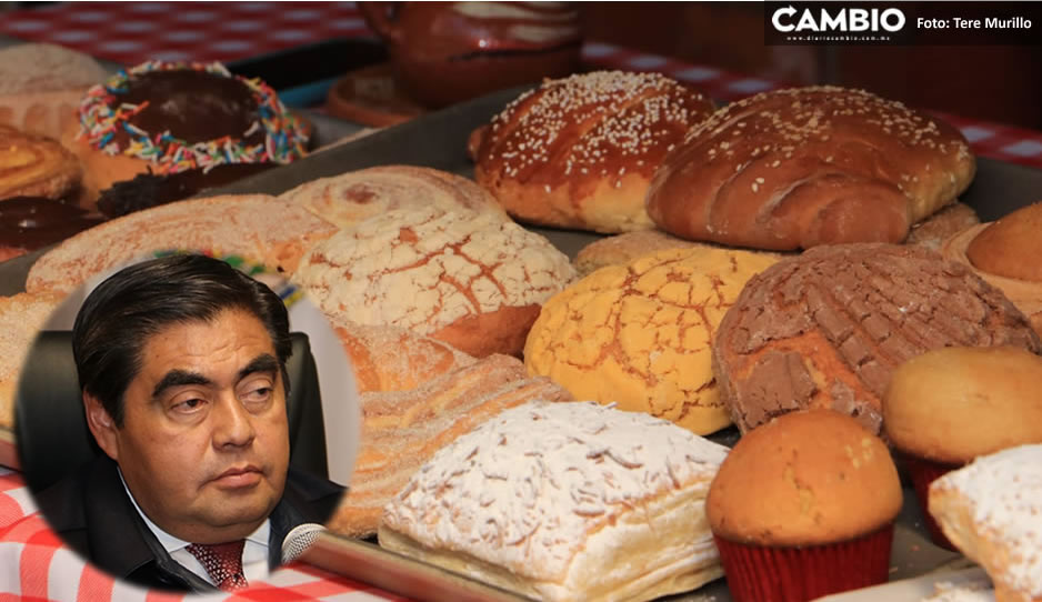 Barbosa y Economía dialogan con panaderos para mantener el precio del pan en Puebla