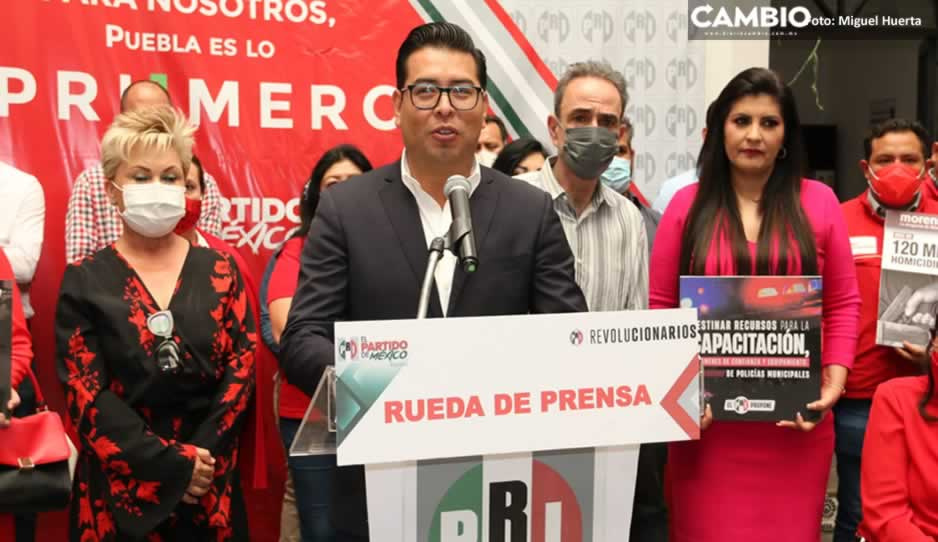 PRI Puebla avala propuesta de Alito Moreno para armar a familias mexicanas