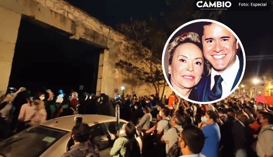 Maestros sabotean boda de Elba Esther Gordillo y su novio en Oaxaca (VIDEO)