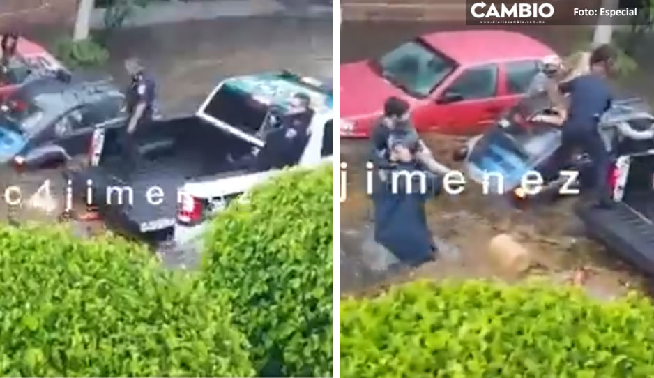 VIDEO: Así policías rescataron a niños y adultos tras quedarse atrapados en inundación de Xochimilco