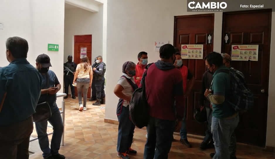 Sin justificación alguna corren a 30 empleados del Ayuntamiento de Tehuacán