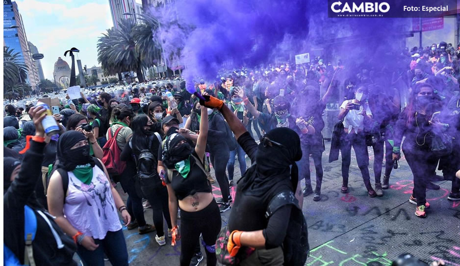 ¿Sabes por qué el morado es el color del 8M? Aquí te tenemos la explicación