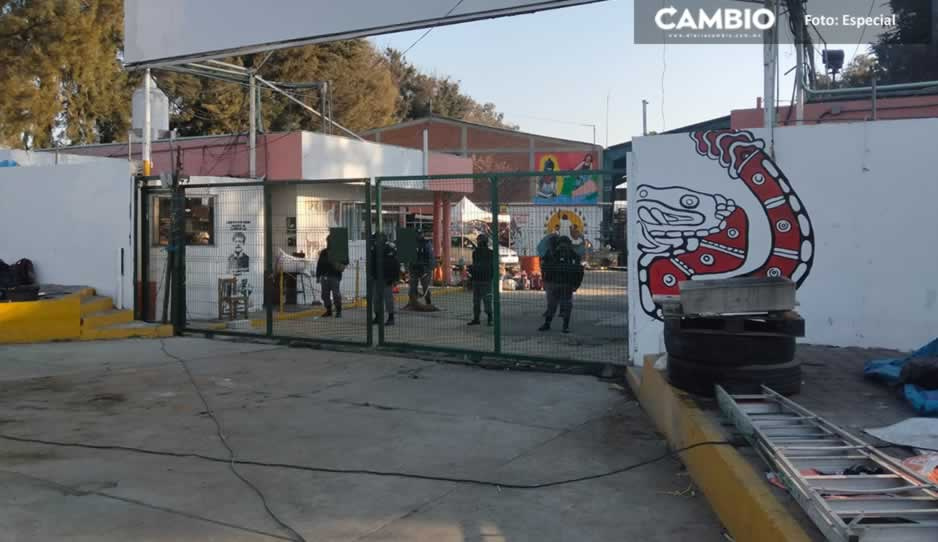 Desalojados de Bonafont en Juan C. Bonilla amenazan con cerrar la federal México-Puebla