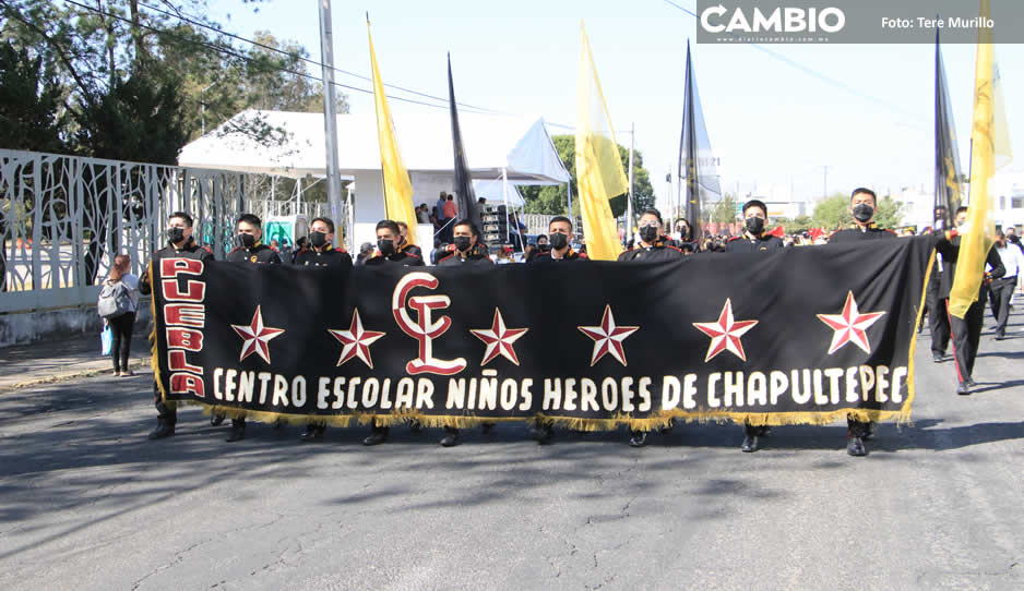 En el desfile de este 5 de Mayo participarán 15 mil personas y 16 carros alegóricos (FOTOS)