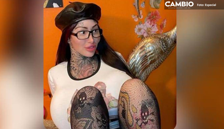 Modelo de OnlyFans ya no puede caminar por el tamaño de sus atributos (VIDEO)