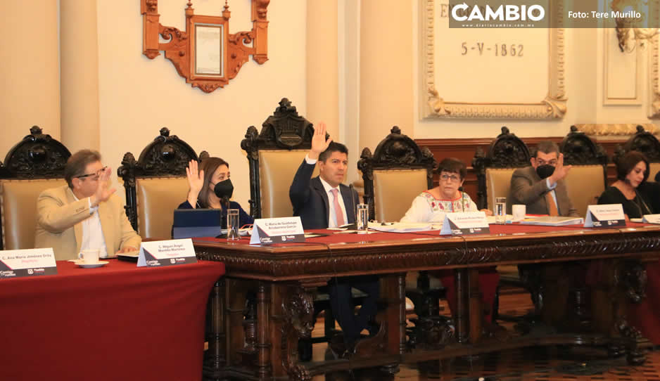 Avala Cabildo por unanimidad negociazo de Lalo con 5 mil 602 autos del corralón (FOTOS Y VIDEO)