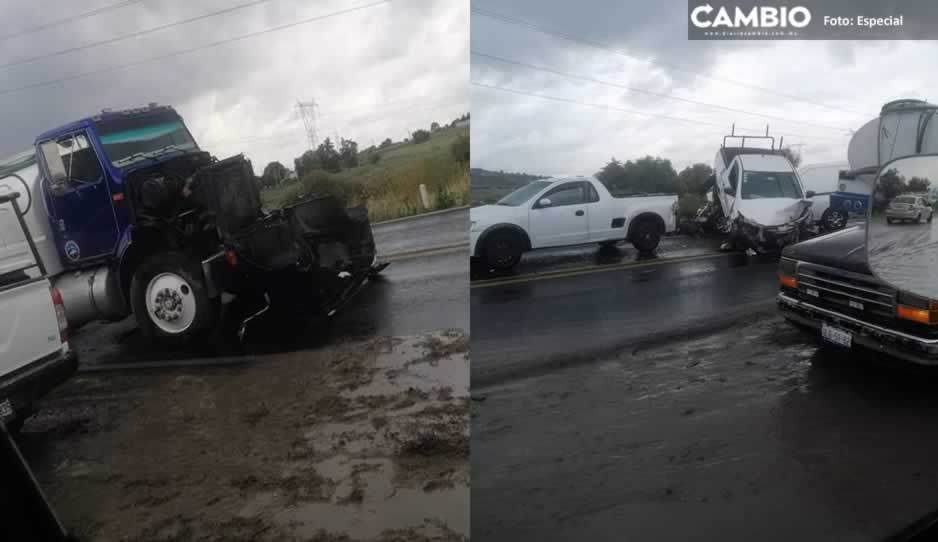 Carambola deja daños materiales por miles de pesos en Acatzingo