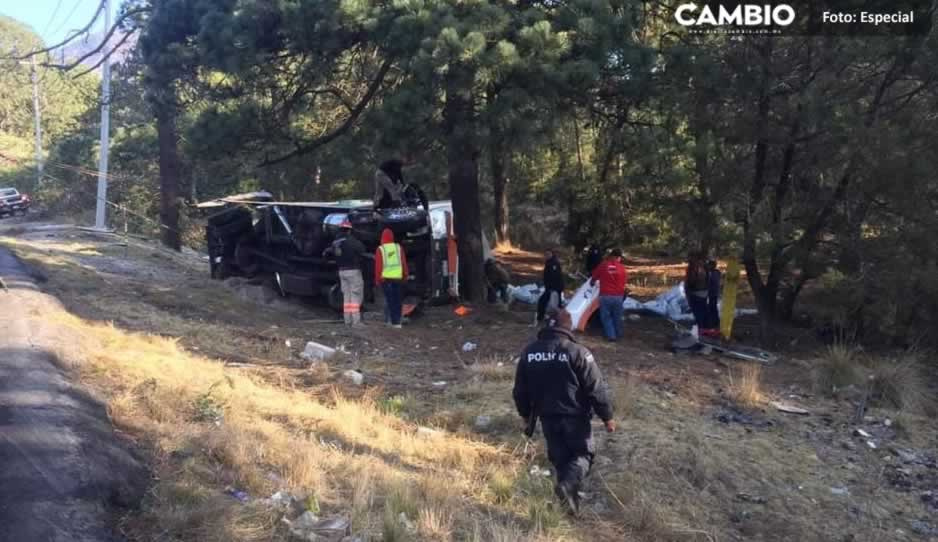Muere conductor prensado tras volcar camión en El Seco