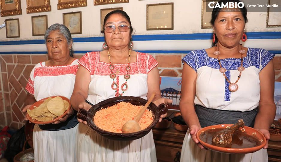 ¿Antojo de mole? Calpan invita este sábado y domingo a degustar este platillo (VIDEO Y FOTOS)