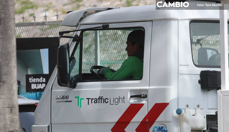 Son 300 reportes mensuales por falta de alumbrado en Puebla; ni con Traffic Light mejora