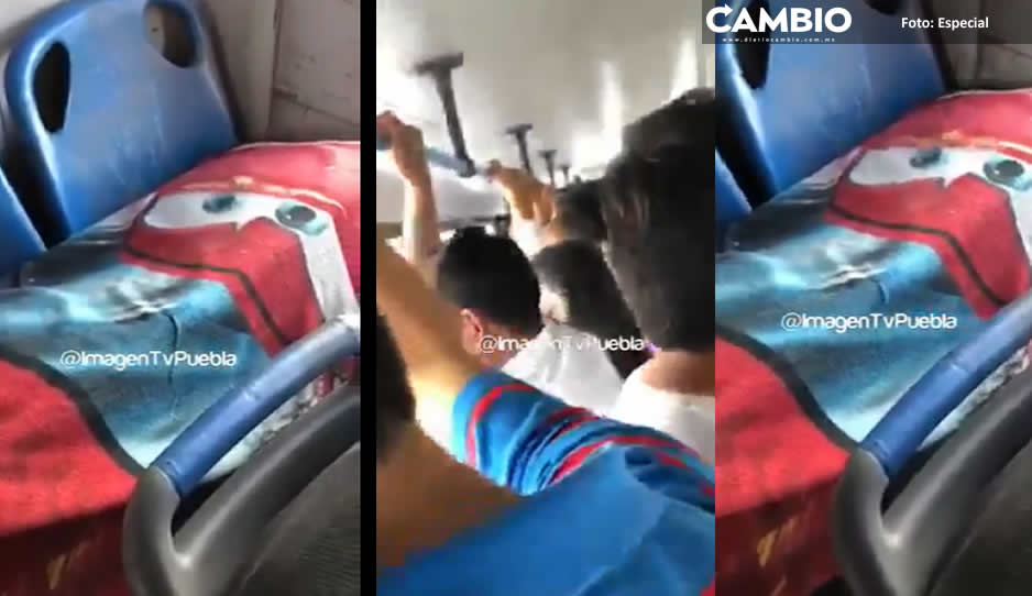 ¡Y los pasajeros sufriendo! Chofer del Galgos ocupa asientos para poner su equipo de sonido (VIDEO)