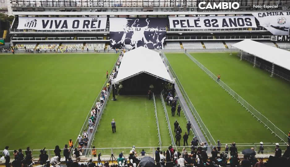 VIDEO: Inicia velorio de Pelé en Brasil en el estadio Vila Belmiro