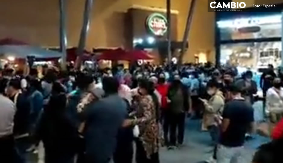 Evacuan a cientos de personas del Centro Comercial Angelópolis, tras alerta sísmica (VIDEO)
