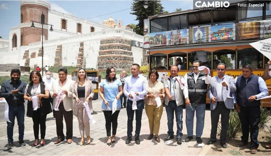 Inaugura Mundo Tlatehui ruta en tranvía de barrios antiguos cholultecas