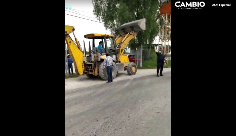 VIDEO: Ex regidor de Tochtepec protagoniza zafarrancho con transportistas