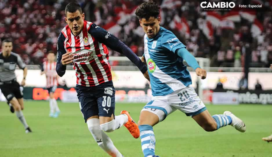 No pudo quitarle el invicto: Puebla remonta y vence 3- 2 a Chivas