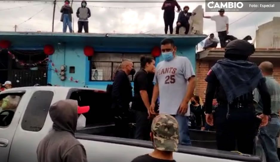 ¡Se calientan los ánimos! Ladrón de moto se salva de ser linchado por pobladores de El Verde (VIDEO)