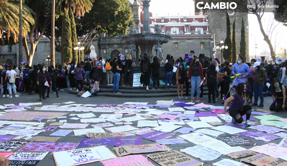 Mujeres exhiben a acosadores, violadores y asesinos con motivo del movimiento 8M (FOTOS)