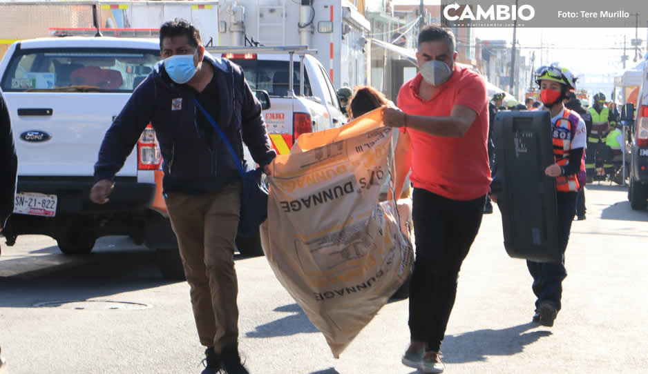 Familias del edificio que explotó en la Diagonal pudieron rescatar algunas de sus pertenencias (FOTOS Y VIDEOS)