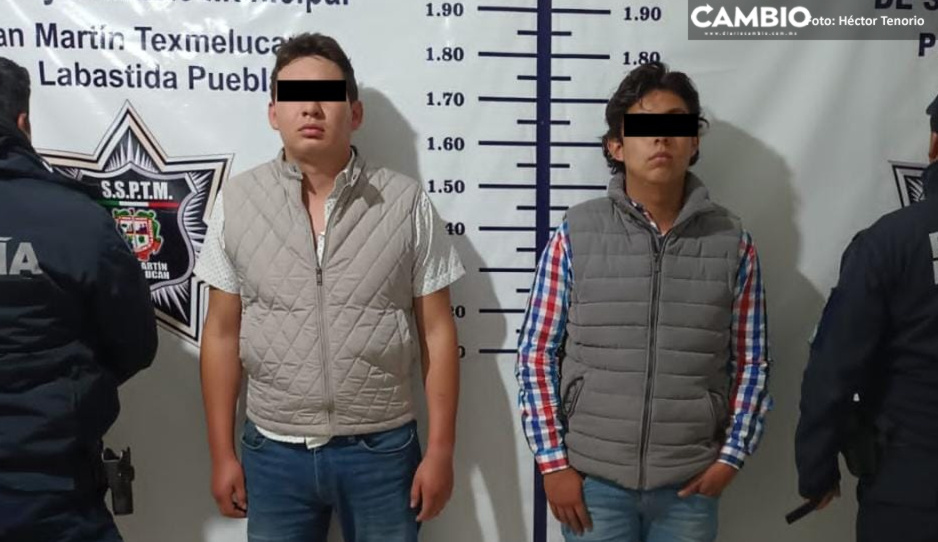 Borrachos amenaza a mujer con metralleta de juguete en Texmelucan