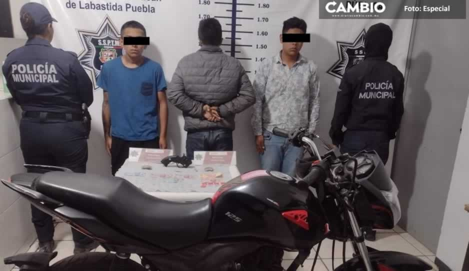 Detienen a tres dealers jovencitos en Texmelucan; uno tiene 15 años