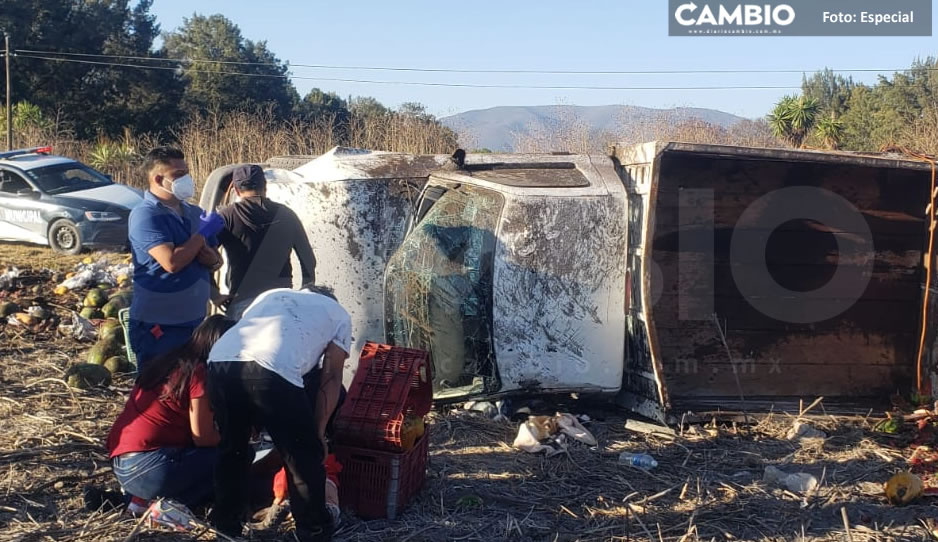 Reportan aparatoso accidente en Tepanco, cuatro pasajeros resultaron heridos