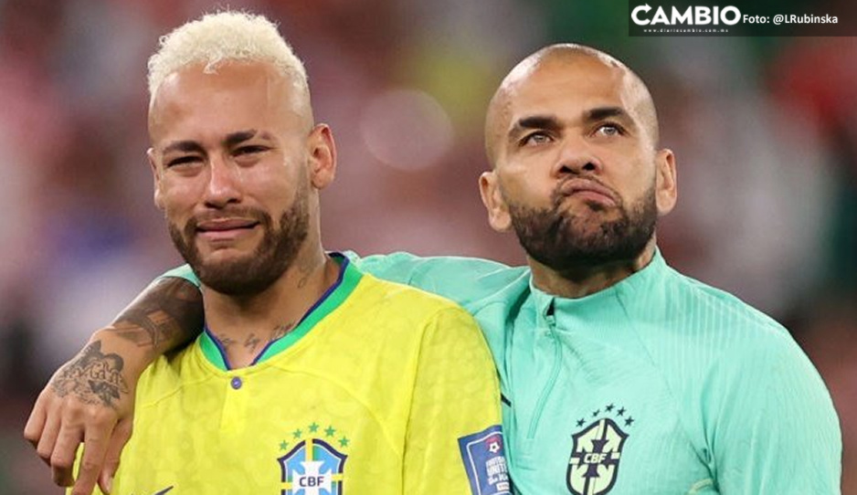 ¿Por jugar en la Liga MX? Prensa brasileña revienta a Dani Alves tras eliminación en Qatar
