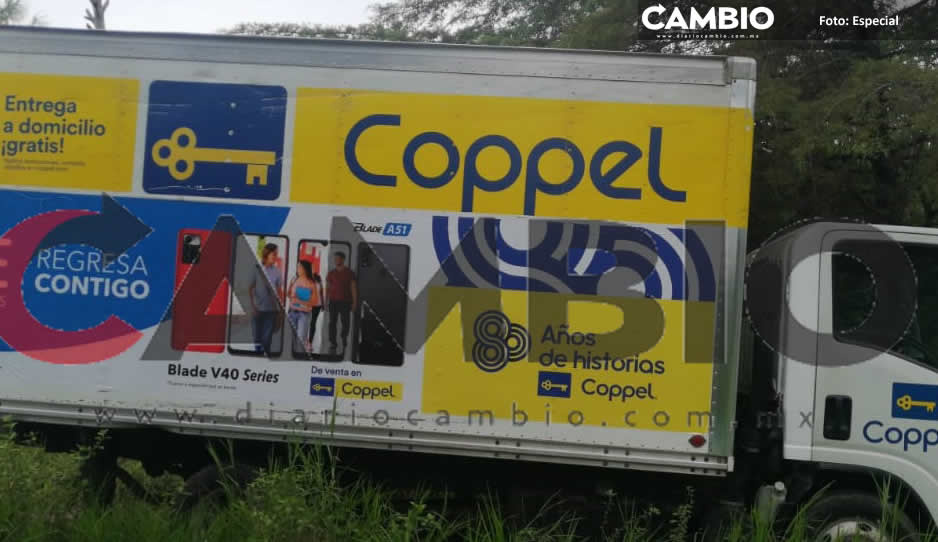 Recuperan camión de Coppel con reporte de robo en Huauchinango