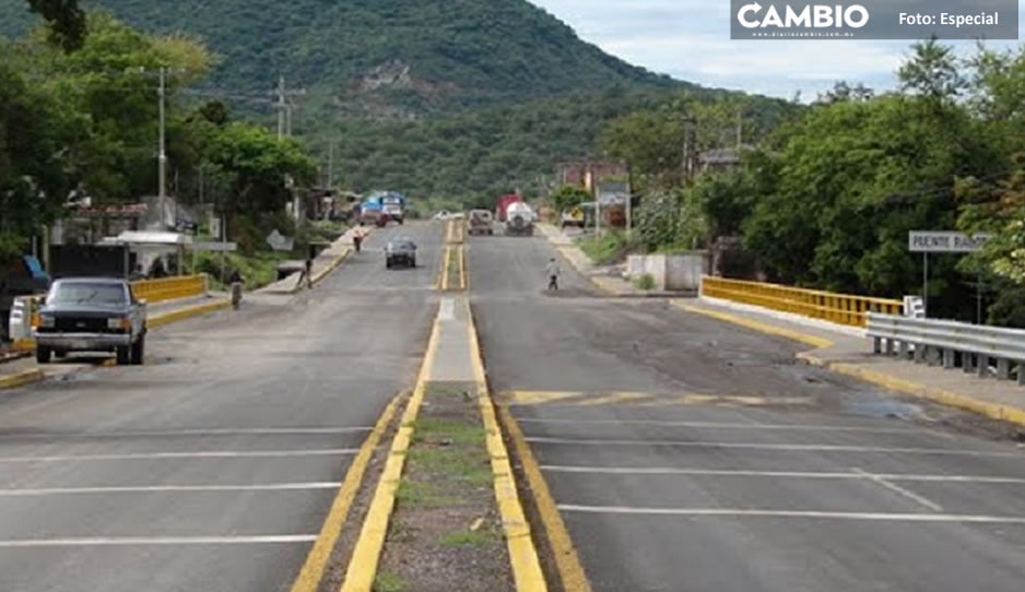 Ejecutan a balazos a motociclista en carretera Izúcar- San Juan Raboso