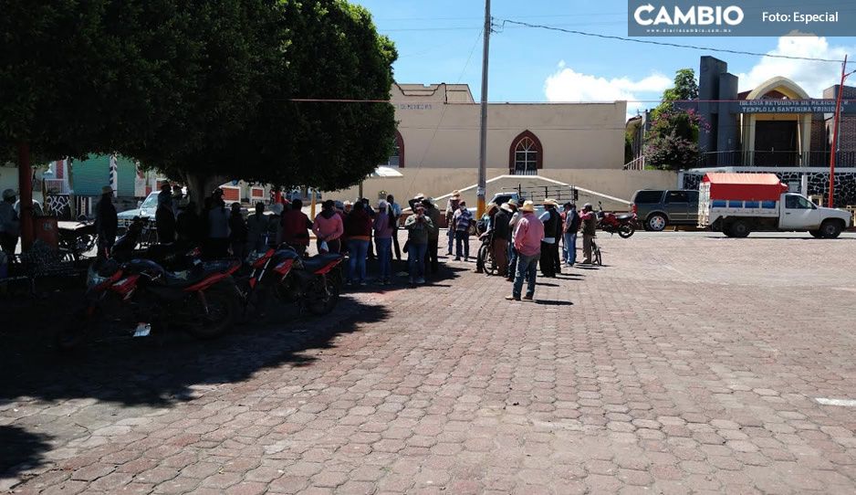  Campesinos llegan a acuerdo con edil de Teotlalcingo y retiran manifestación