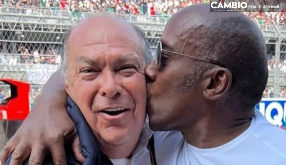 Papá de Lewis Hamilton besa a padre de Checo Pérez