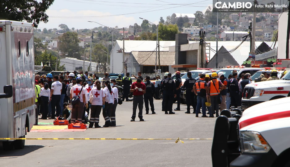 ¡Fuego, fuego! Explosión en fábrica de Totimehuacán deja dos heridos y un muerto (VIDEO)