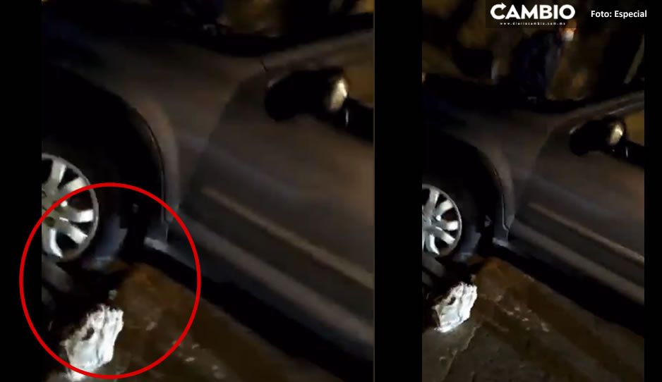 ¡No había tapa de registro! Camioneta queda varada en una alcantarilla sobre el puente de FINSA (VIDEO)