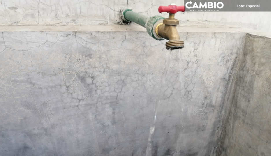 Pobladores de Ajalpan denuncian falta de agua por más de 15 días