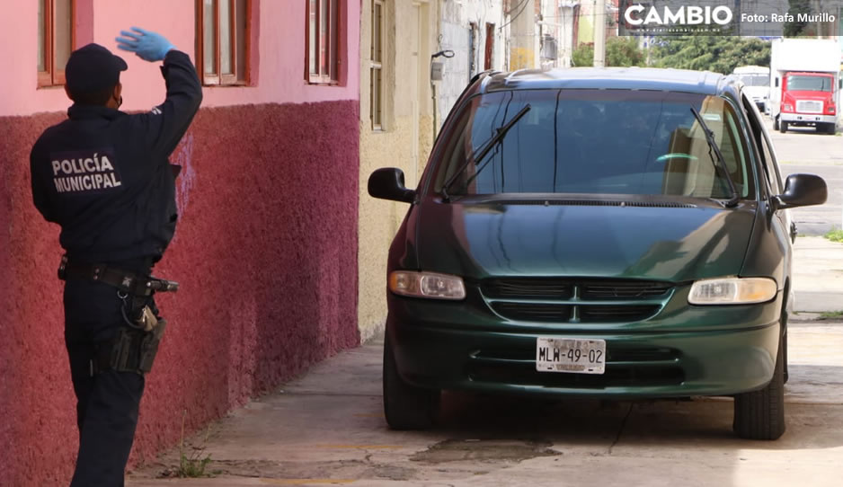 Localizan camioneta en la que huyeron asaltantes en la 11 sur (VIDEO)
