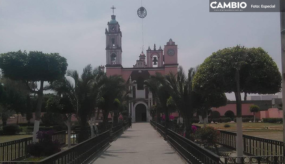 Conductor ebrio atropella a tres músicos en Santo Tomás Hueyotlipan