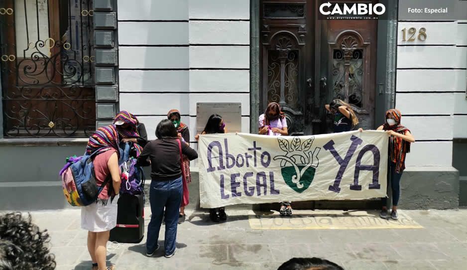 Despenalización del aborto en Puebla se discutirá en la próxima  legislatura: Barbosa