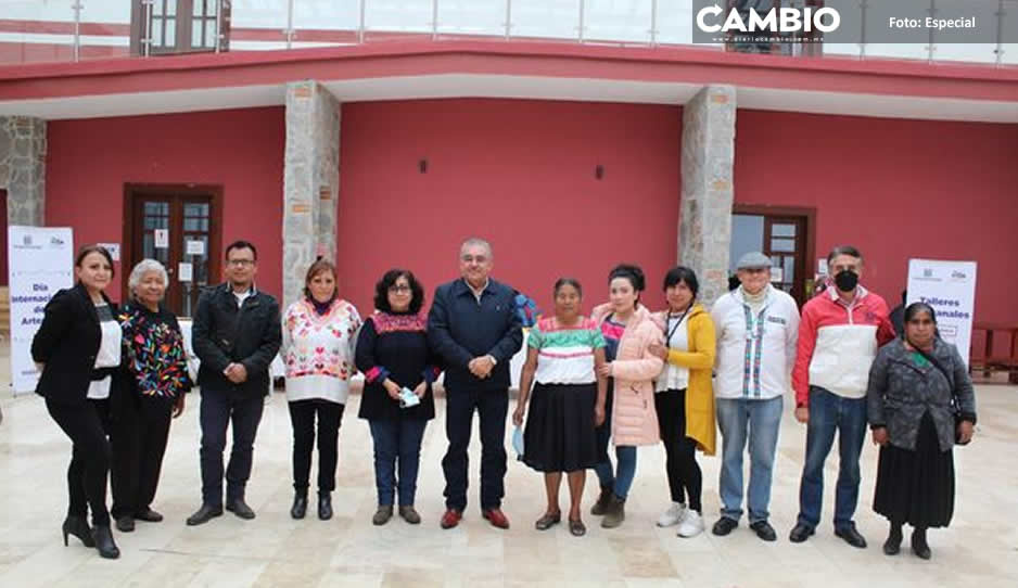 Ayuntamiento de Huauchinango festeja el Día del Artesano