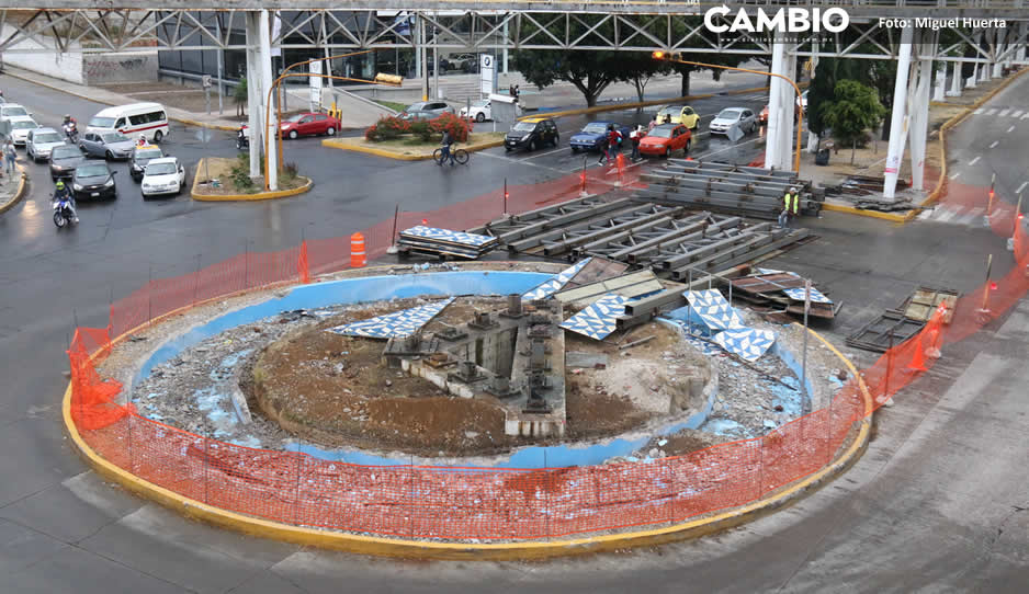 ¡Adiós, vaquero! Desmantelen totalmente la suavicrema de Moreno Valle en Blvd Hermanos Serdán (FOTOS Y VIDEO)