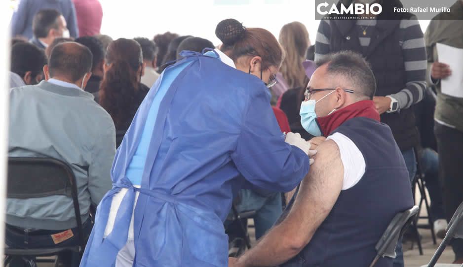 Cierra Puebla una semana más como el estado con menos cobertura de vacunación en el país