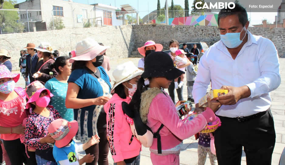 La fundación Haras Flor del Bosque entrega juguetes a comunidades del oriente de la capital poblana (FOTOS)