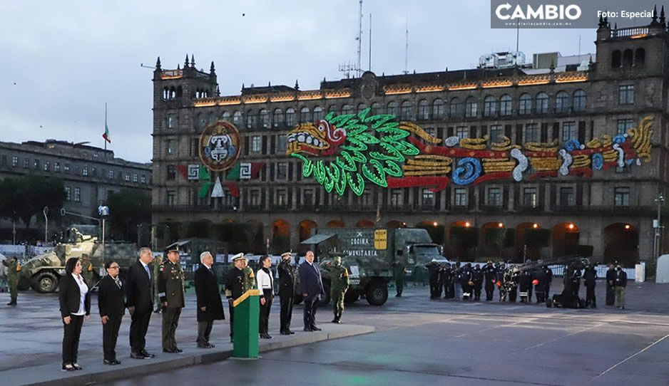 AMLO recuerda a víctimas de sismos del 19 de septiembre; iza bandera a media asta