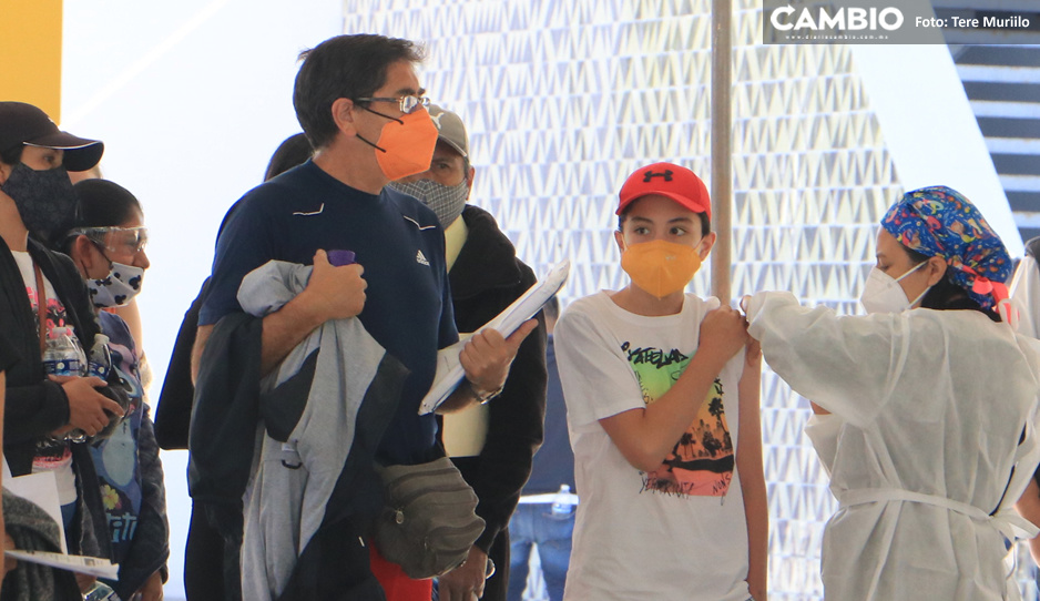 Menores de edad que vayan a vacunarse podrán ir acompañados de una persona mayor