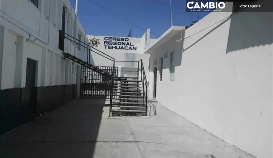 Trasladan a 29 reos del penal de Tehuacán a otros Ceresos de la entidad
